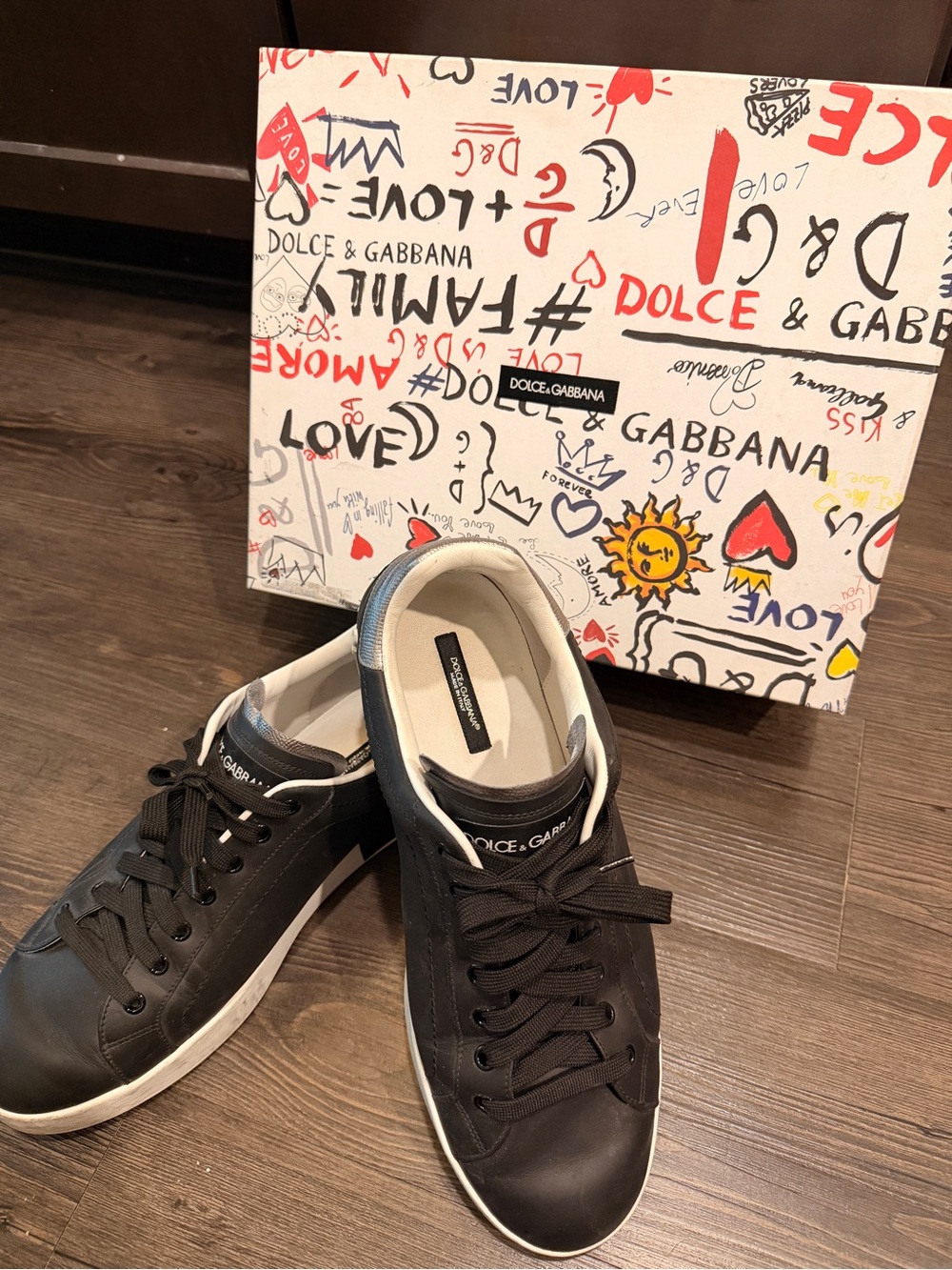 Dolce & Gabbana Black Leather Low-Top Sneakers with White Trim